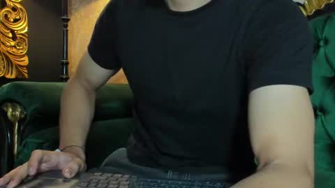 Alessandro King online show from July 2026 10:25:02 PM