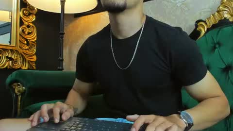 Alessandro King online show from August 2026 10:08:02 PM