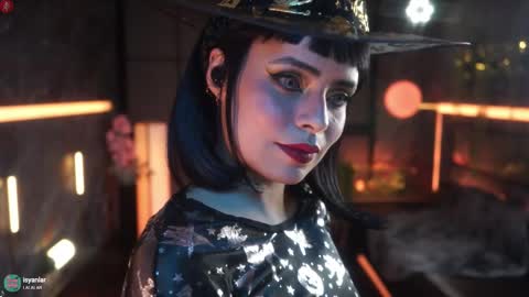 Alessa Goreng online show from November 2025 07:43:02 AM