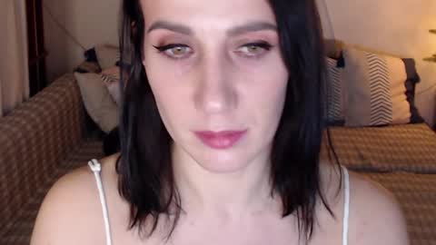 Sandra online show from January 2025 03:40:02 PM