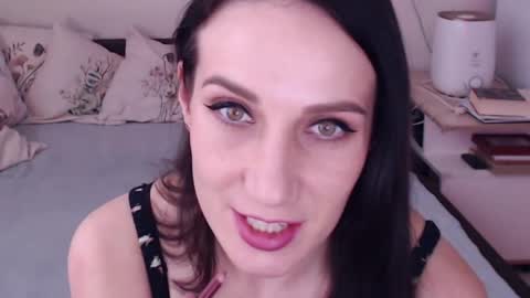 Sandra online show from February 2025 11:50:02 AM