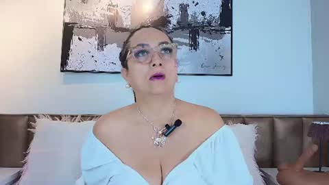 Snapshot of alessandraleroy chatting on July 2026 12:33:01 PM Alessandra online show from July 2026 12:33:01 PM