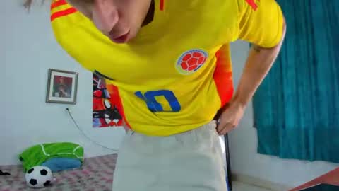 Snapshot of alessandro_dybala chatting on June 2026 12:41:02 PM Alessandro Dybala online show from June 2026 12:41:02 PM