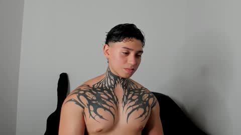 Alessandro online show from March 2026 10:46:01 PM