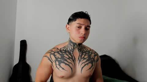 Alessandro online show from April 2026 11:40:01 PM