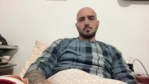 alessandromori91 online show from January 2026 09:52:02 PM