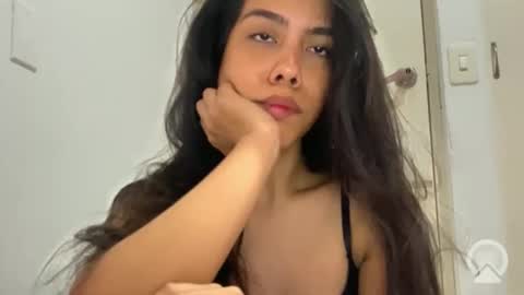 alessia594591 online show from June 2026 04:58:02 AM