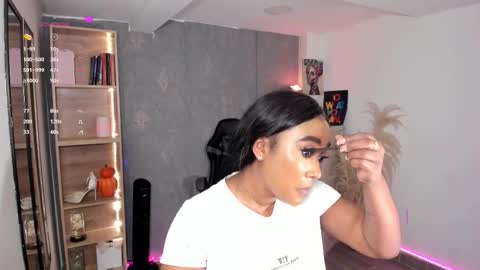 Yy  online show from October 2025 09:50:01 PM