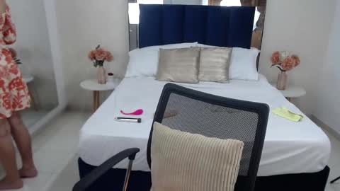 Snapshot of alessia_beth chatting on February 2025 06:53:01 PM ALESSIA online show from February 2025 06:53:01 PM