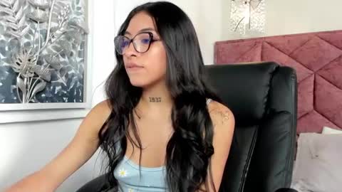 Snapshot of alessia_storm_ chatting on June 2026 10:08:02 PM Alessia online show from June 2026 10:08:02 PM