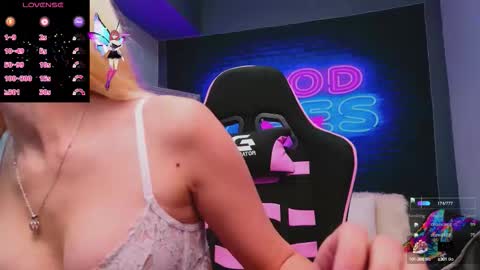 alessiacroft online show from September 2025 04:26:01 AM