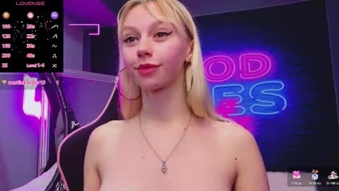 alessiacroft online show from November 2025 06:23:01 AM