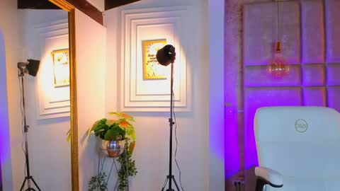 Alessia online show from May 2026 02:45:01 PM