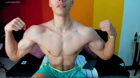 Alessio online show from December 2025 12:03:02 PM