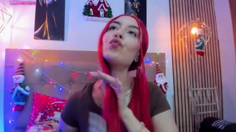 Aleszia online show from November 2025 12:08:02 PM