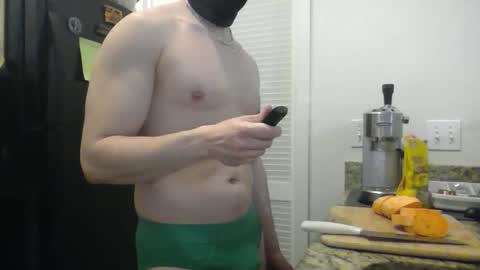 Snapshot of alex889215 chatting on April 2026 04:32:02 AM alex online show from April 2026 04:32:02 AM