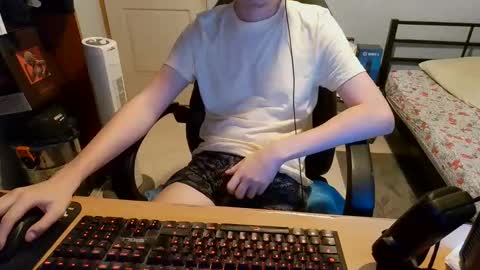 Snapshot of alex97420 chatting on November 2025 07:35:02 PM Alex online show from November 2025 07:35:02 PM