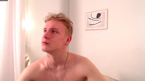 Snapshot of alex__sweet chatting on May 2026 05:04:02 AM your Alex online show from May 2026 05:04:02 AM