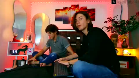 sneider online show from December 2024 09:41:02 PM