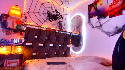 sneider online show from October 2025 09:31:02 PM