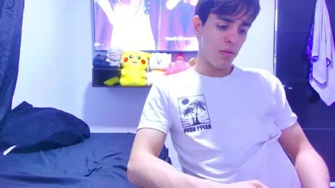 Snapshot of alex_and_fabian chatting on January 2026 06:28:02 AM sneider online show from January 2026 06:28:02 AM