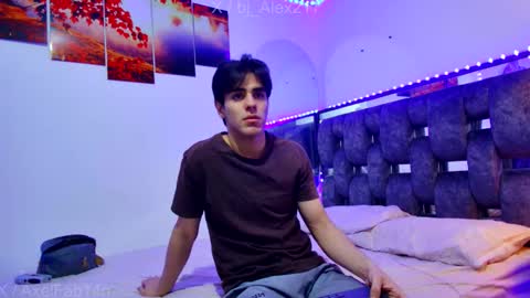 Snapshot of alex_and_fabian chatting on February 2026 05:25:01 AM sneider online show from February 2026 05:25:01 AM