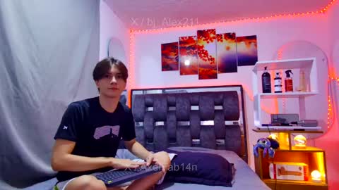 sneider online show from May 2026 01:21:02 AM