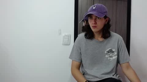 alex_connorr online show from February 2025 08:37:01 PM