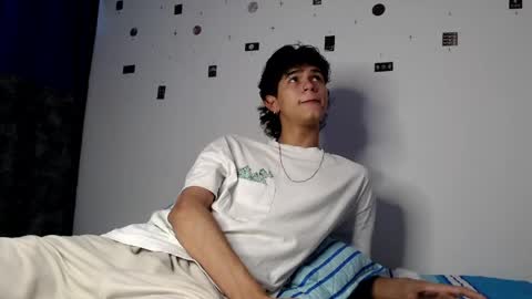 Snapshot of alex_mark_ chatting on May 2026 05:43:02 PM alex_mark_ online show from May 2026 05:43:02 PM