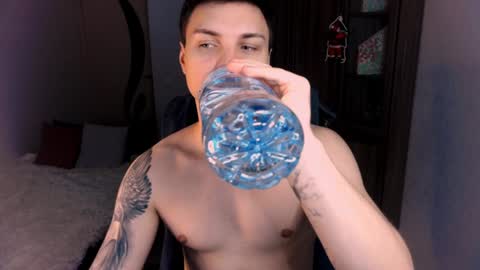 Snapshot of alex_milson chatting on December 2024 02:08:02 AM alex_milson online show from December 2024 02:08:02 AM