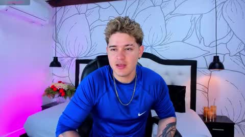 Snapshot of alex_pierce_ chatting on March 2026 07:52:01 PM Alex online show from March 2026 07:52:01 PM