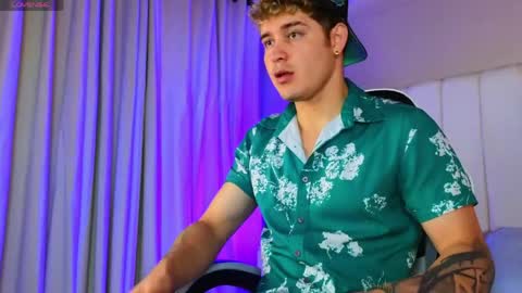 Snapshot of alex_pierce_ chatting on April 2026 07:47:02 PM Alex online show from April 2026 07:47:02 PM