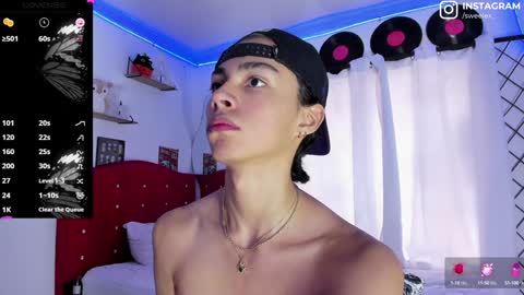 Snapshot of alex_sweet_69 chatting on January 2025 12:57:02 PM Alex online show from January 2025 12:57:02 PM