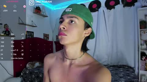 Snapshot of alex_sweet_69 chatting on March 2025 10:35:02 AM Alex online show from March 2025 10:35:02 AM