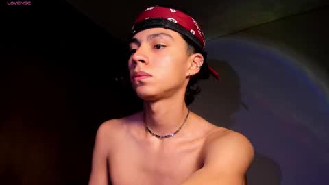 Snapshot of alex_sweet_69 chatting on September 2025 01:35:02 PM Alex online show from September 2025 01:35:02 PM