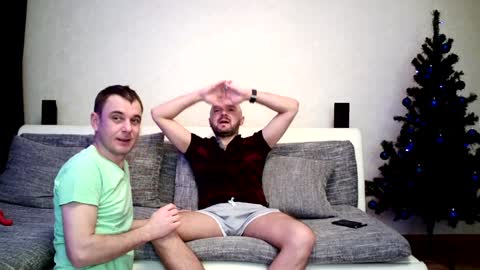 Alex and Tobey online show from January 2025 04:44:01 AM