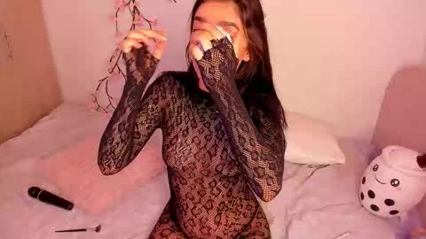 alexa online show from November 2025 09:03:02 PM