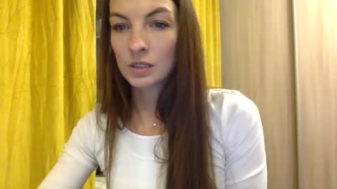 alexa_dreaam online show from October 2025 04:03:02 PM