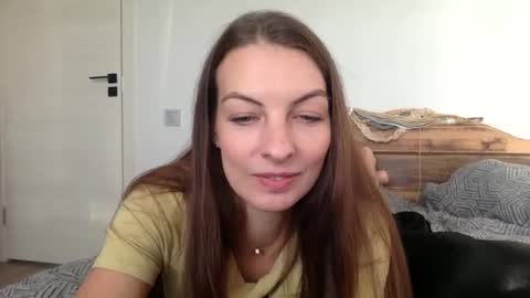 alexa_dreaam online show from October 2025 05:26:02 AM