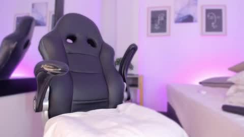 Alexa Millers online show from March 2025 07:27:02 AM