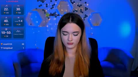 alexa_night_ online show from November 2025 10:03:02 PM