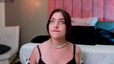 Alexa Thaylor online show from December 2025 02:54:01 PM