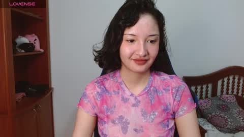Alexandra 3 online show from October 2025 01:41:02 PM
