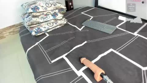 alexaa_small online show from October 2025 02:47:02 AM