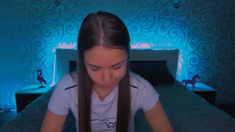 angel online show from December 2024 03:26:01 AM