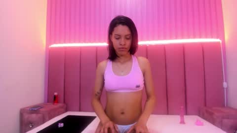 alexagrace12 online show from January 2026 02:21:01 PM