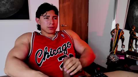 Snapshot of alexander_classy chatting on May 2026 12:40:01 AM Alex online show from May 2026 12:40:01 AM