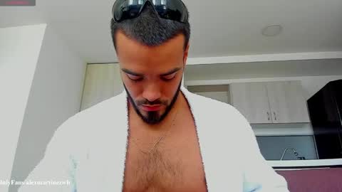 Snapshot of alexander_martines chatting on April 2026 06:06:01 PM Onlyfansalexmartinezwb Instagram alexwbmartinez Twitter martinezcb937 online show from April 2026 06:06:01 PM