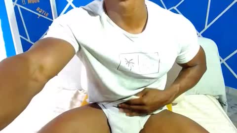 Snapshot of alexander_megan chatting on February 2025 07:33:01 PM alexander online show from February 2025 07:33:01 PM