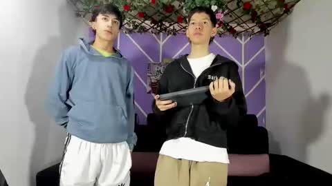 chicos hot online show from February 2026 01:10:01 PM